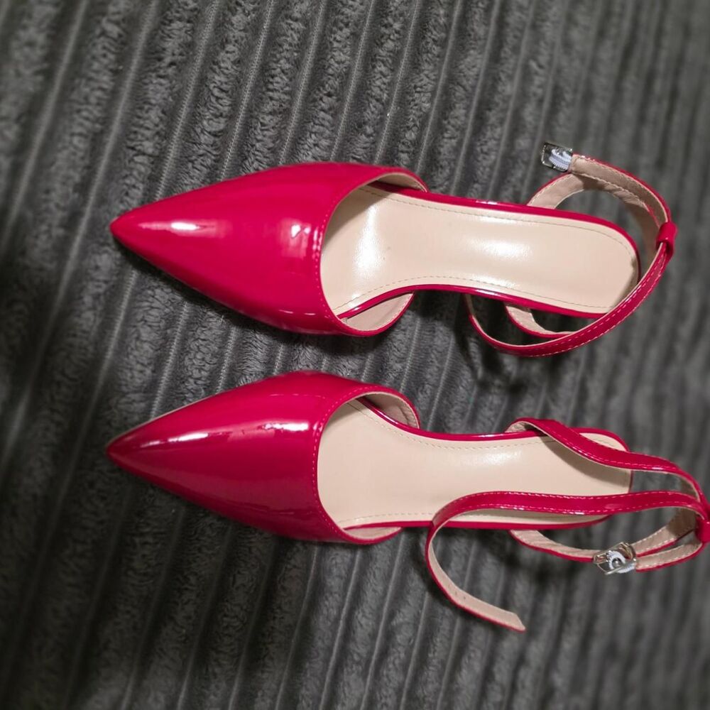 Unbranded Women's Pink and Red Courts
